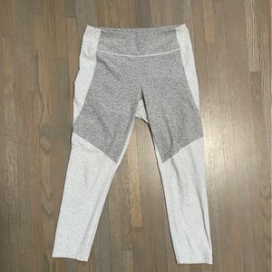 Outdoor Voices Two Toned leggings (gray)